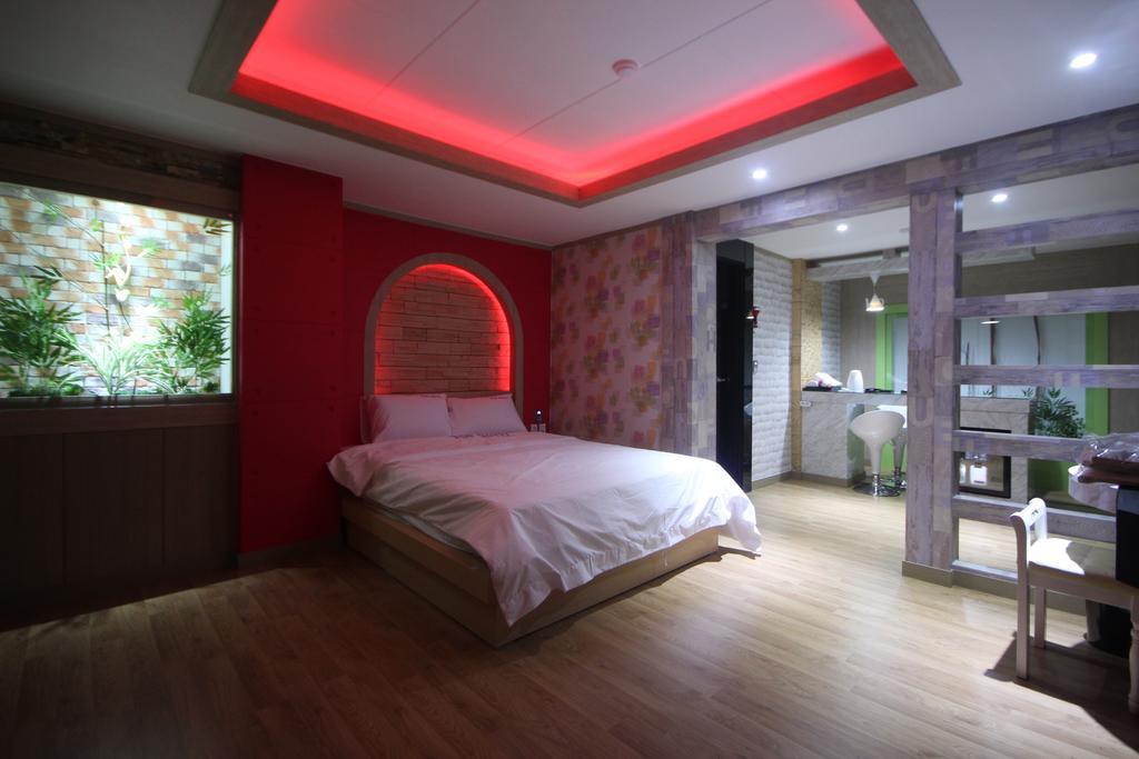 Pohang Wow Motel Rom bilde